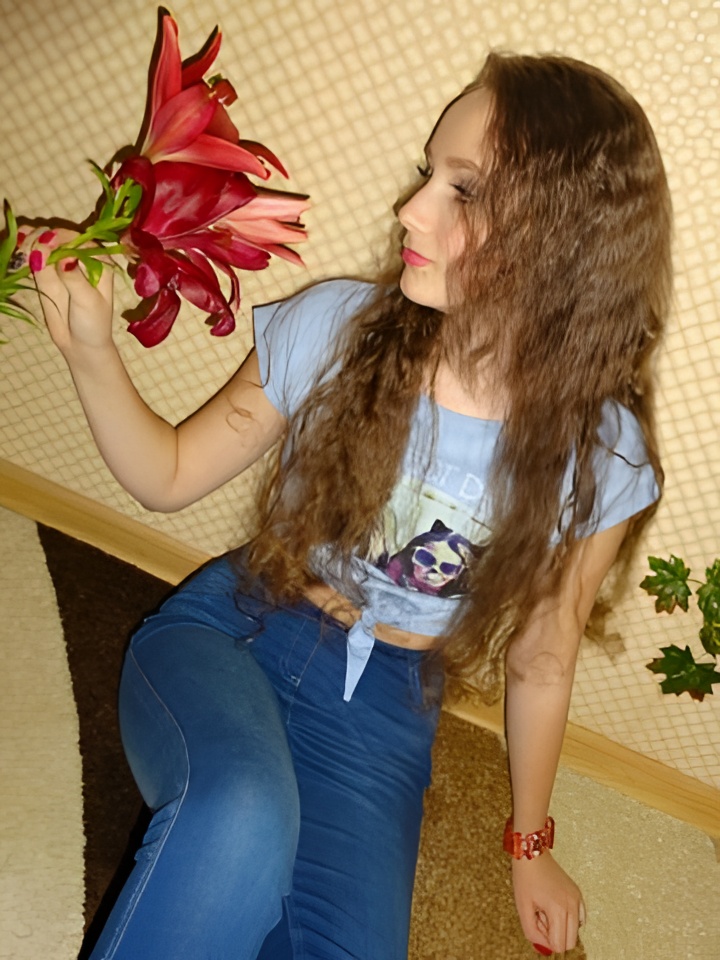 Эмма привлекальеная девушка из Орска цена от 5000 руб