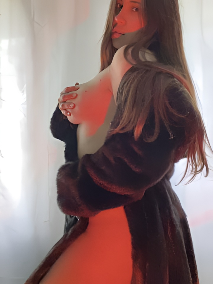 Роксана привлекальеная девушка из Орска цена от 10000 руб