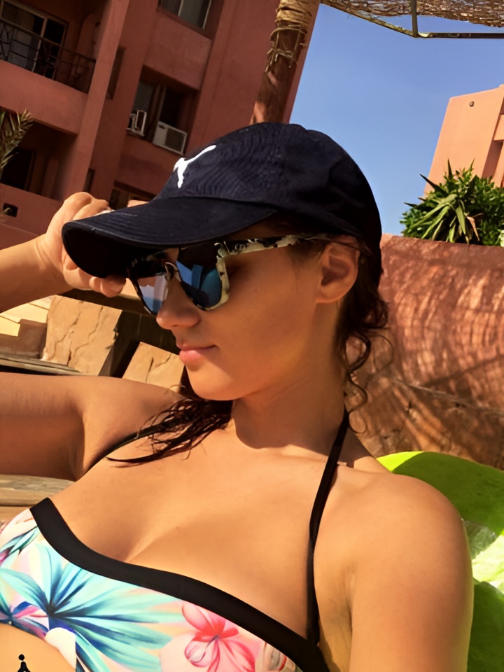 Стефания привлекальеная девушка из Орска цена от 4000 руб