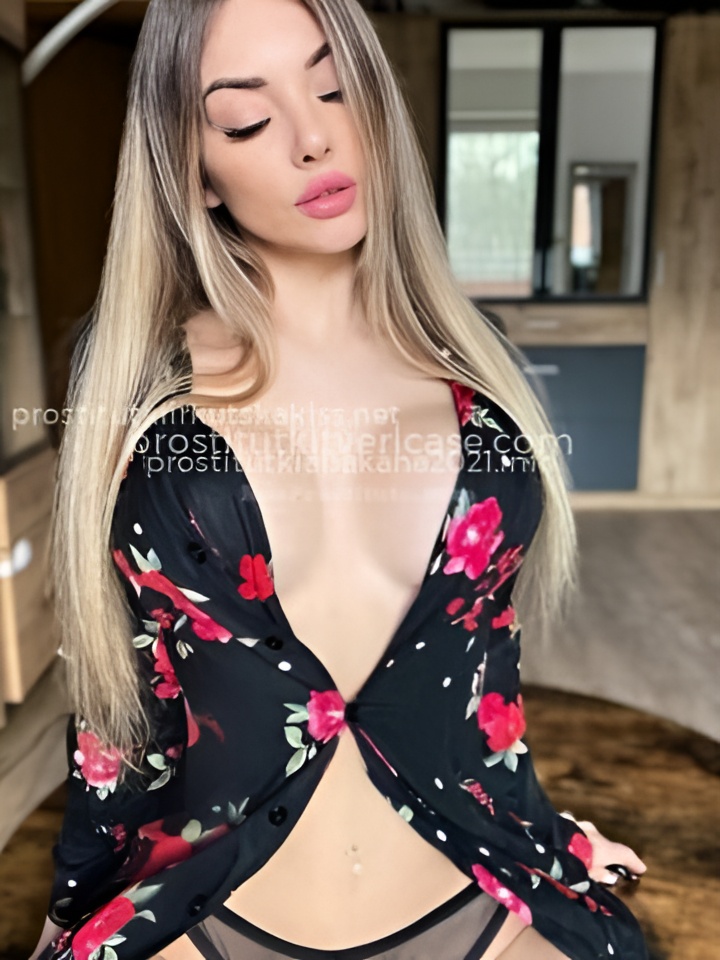 Тая привлекальеная девушка из Орска цена от 2000 руб
