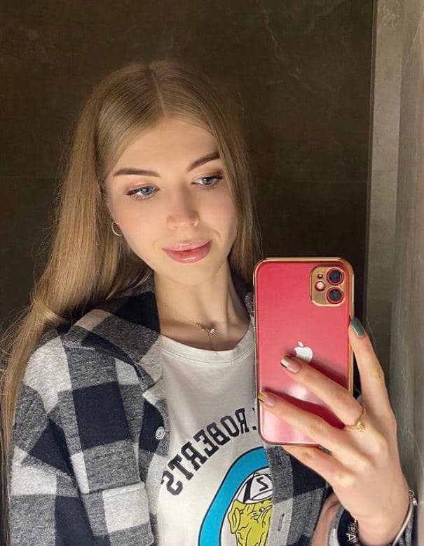 Индивидуалка 🎥 Карина, доступна для личного знакомства от 8000 руб