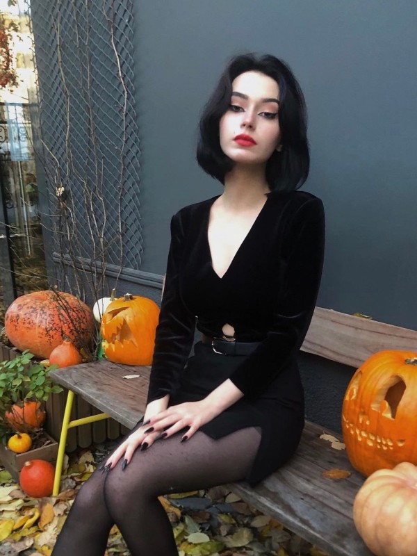 Аида привлекательная девушка из Орска цена от 3000 руб