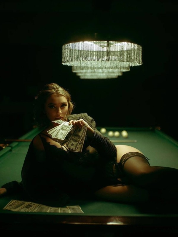 Мария привлекательная девушка из Орска цена от 7000 руб