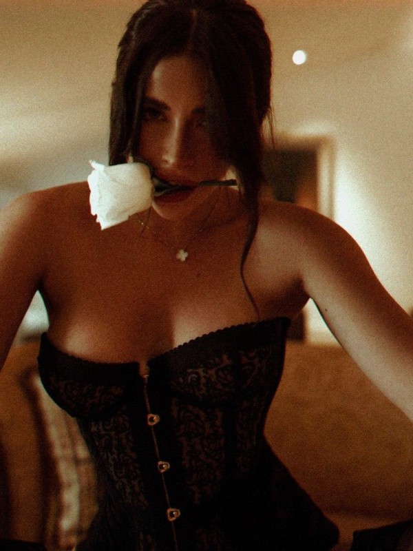 Ольга привлекательная девушка из Орска цена от 6000 руб